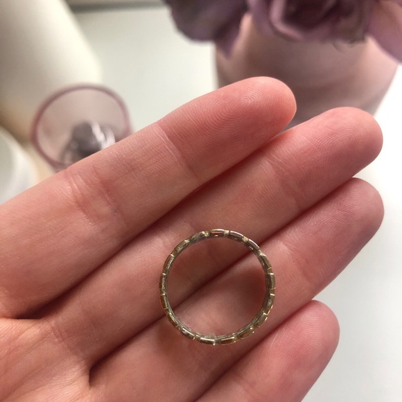 SHASHI x Revolve Linked Band Ring in Gold - Picture 7 of 8